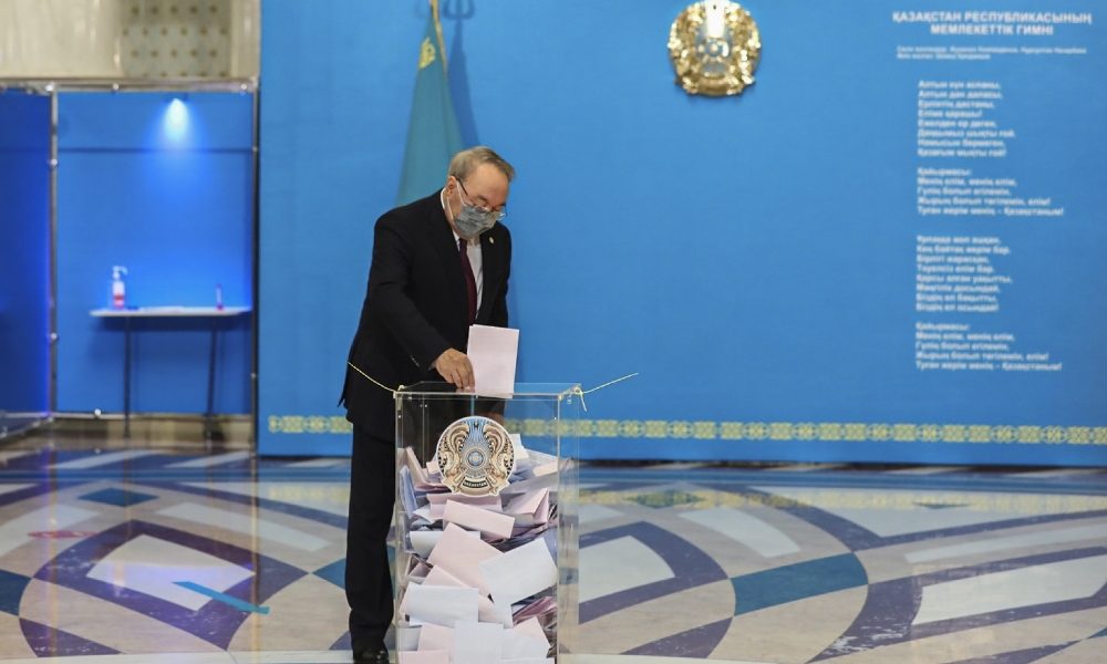 Kazakhstan:’il partito di governo vince le elezioni col 71%’