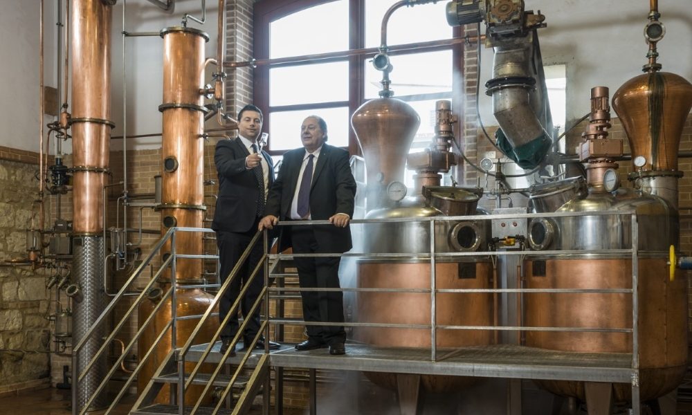 L’Amaro del Capo acquista Petrus