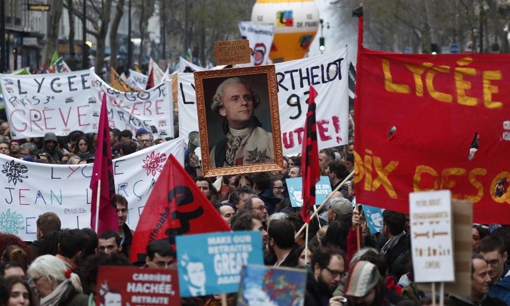 L’Eliseo apre a modifiche sulle pensioni