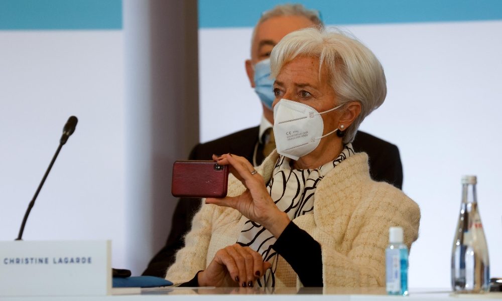 Lagarde, fare presto sul recovery, ripresa dipende da lockdown