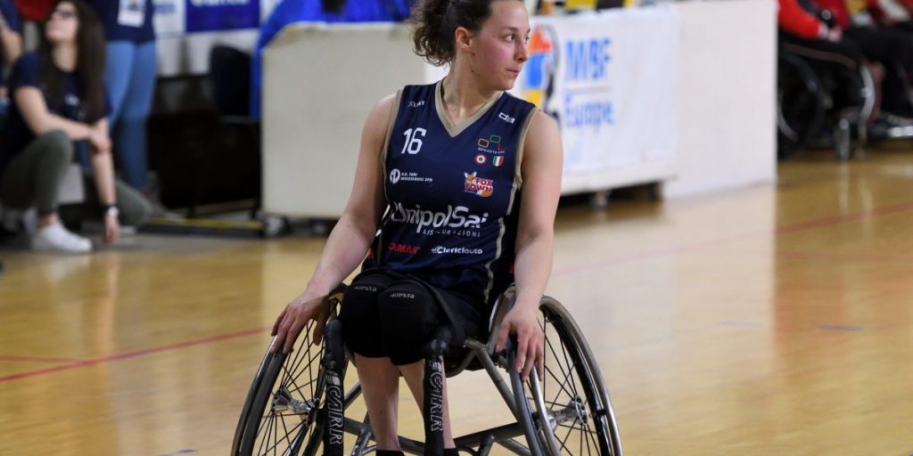 Laura Morato  al raduno azzurro di pararowing