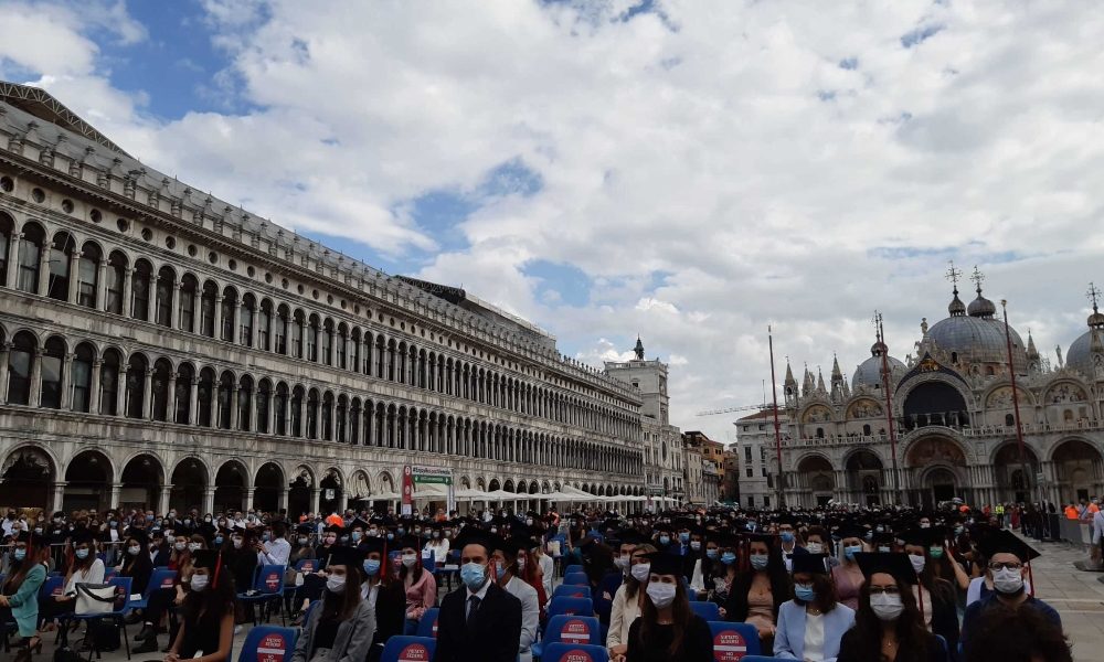 Lauree Venezia tornano all’aperto in Piazza San Marco