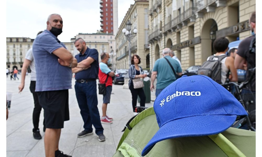 Lavoro: ok Cdm a proroga Cassa per Embraco e ex Ilva