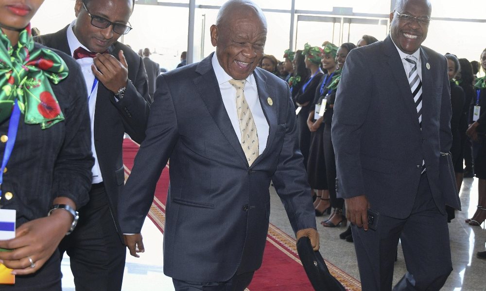 Lesotho: premier schiera l’esercito