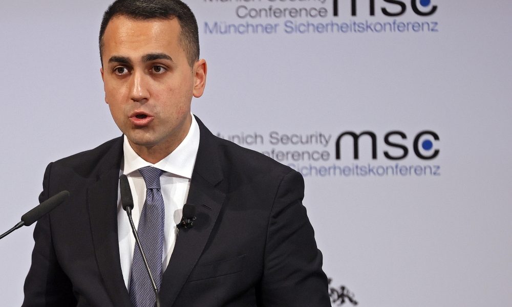 Libia: Di Maio, missione Ue embargo armi