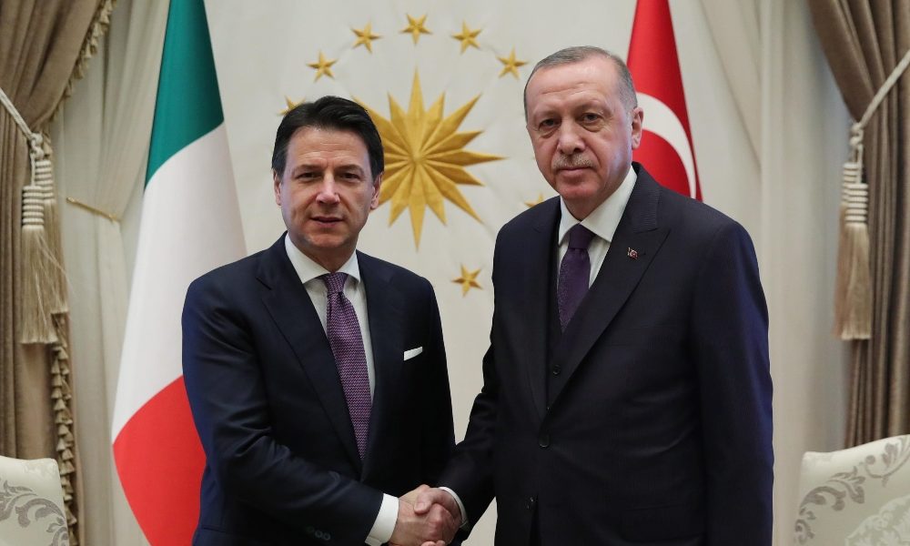 Libia: Erdogan, sarò con Putin a Berlino