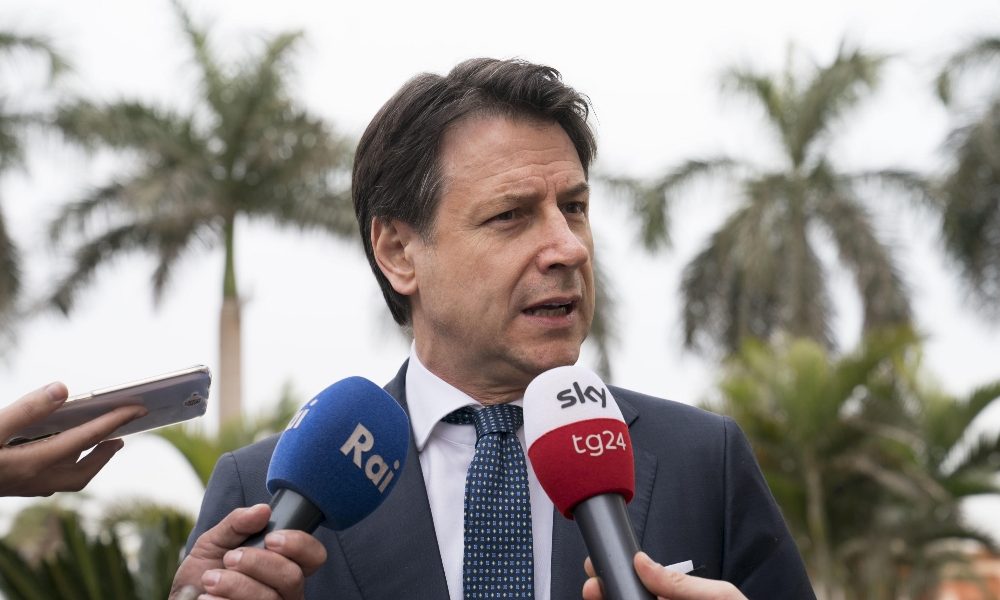 Libia: Gasparri, governo confuso