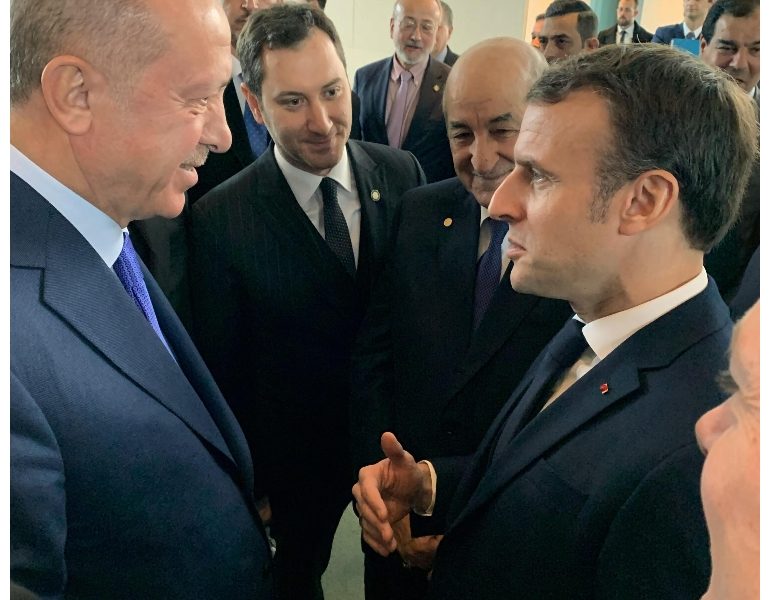 Libia: Macron, basta siriani filo-turchi