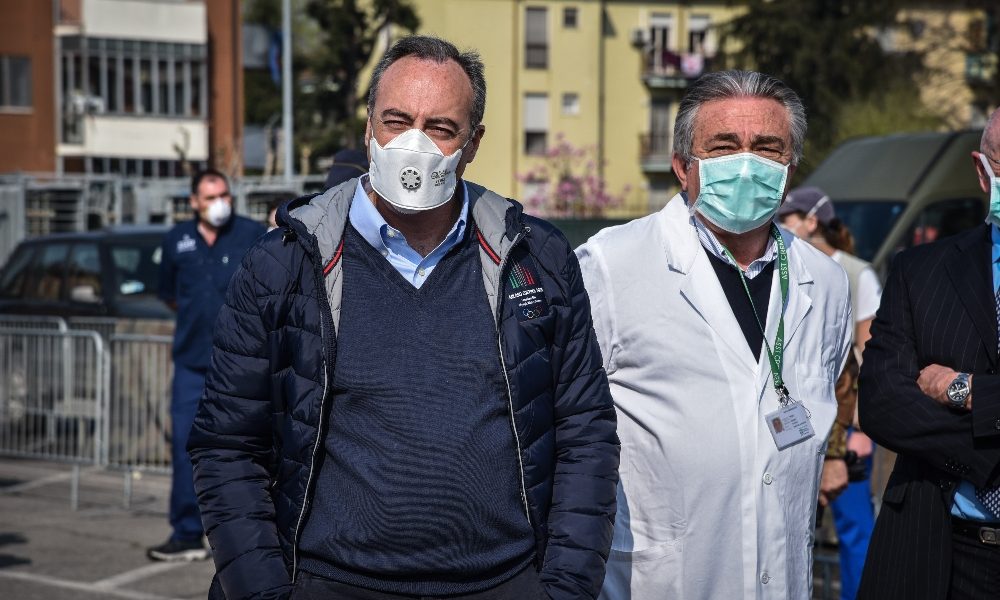 Lombardia, primo giorno ricoveri in calo