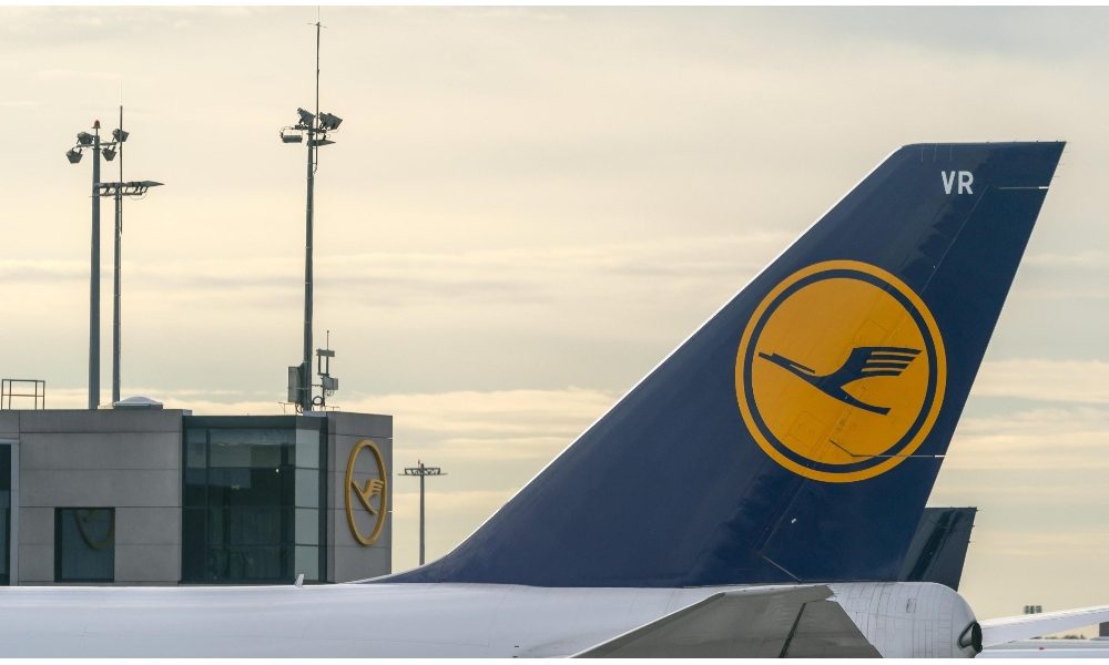 Lufthansa, torna indietro volo per Iran
