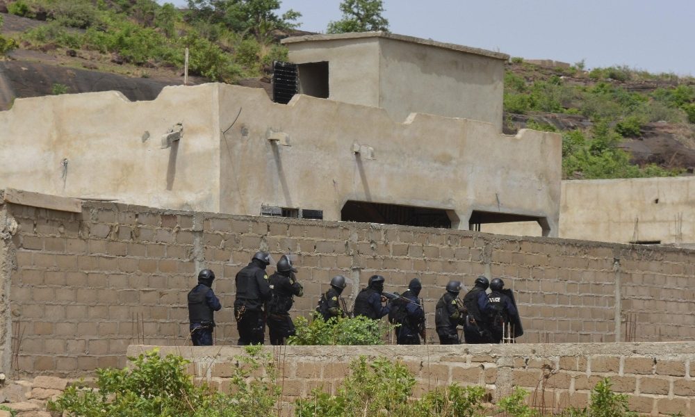 Mali: 26 morti in attacco a villaggio