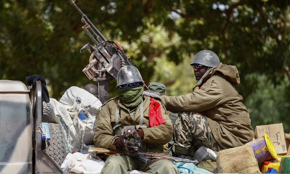 Mali: spari in una caserma, sede Tv evacuata