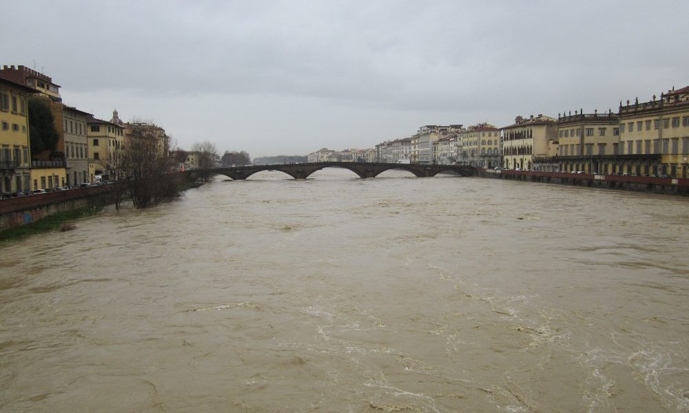 Maltempo: Sieve esonda nel Fiorentino