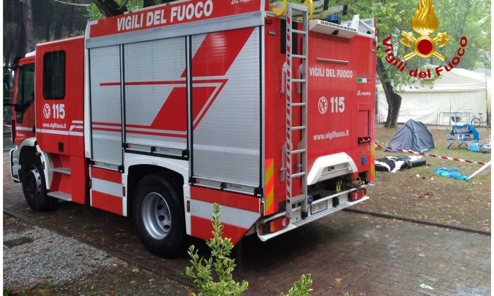 Maltempo: albero su tenda in camping, muore bimba di 3 anni