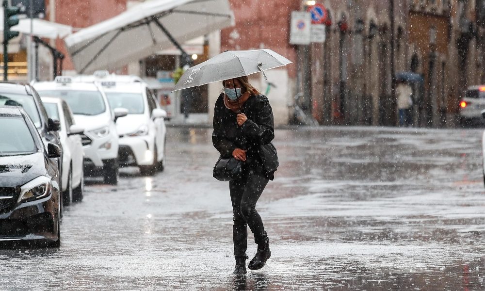 Maltempo, allerta arancione in Liguria