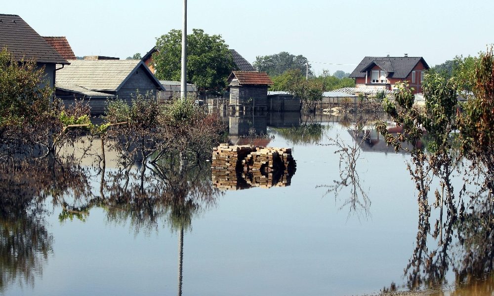 Maltempo: alluvioni in Serbia, danni e disagi