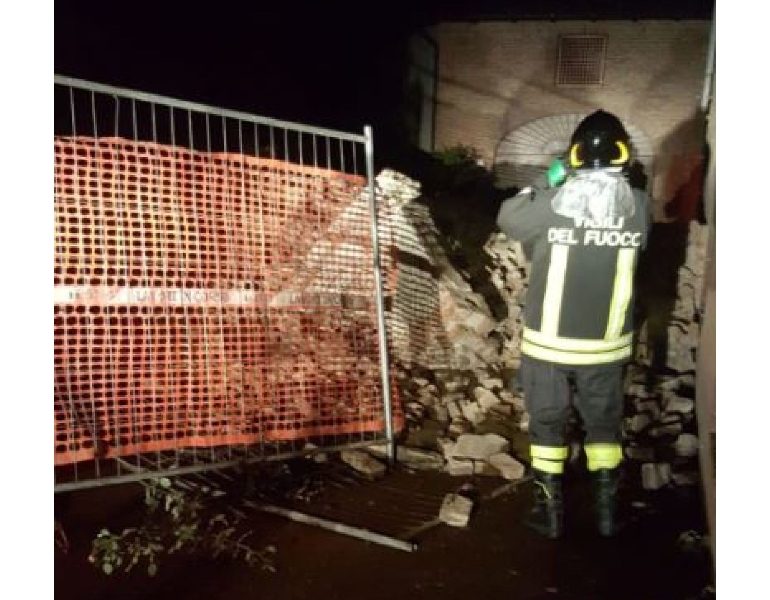Maltempo: crolla campanile nell’Alessandrino, nessun ferito