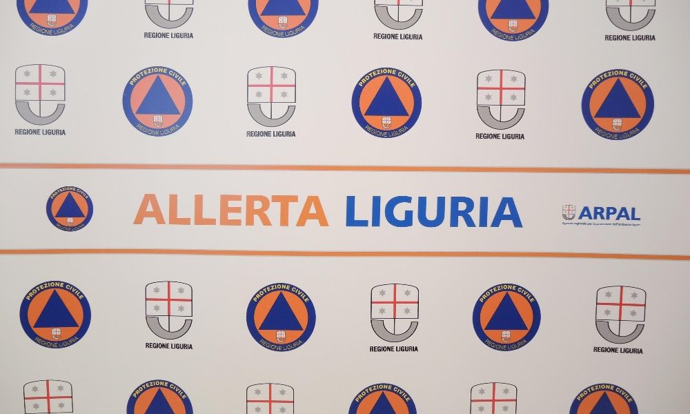Maltempo: frana nel savonese, 25 isolati