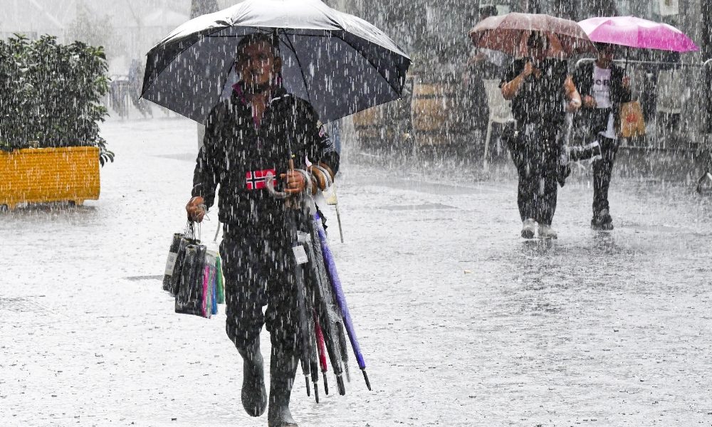 Maltempo: piogge, temporali e vento su gran parte Italia
