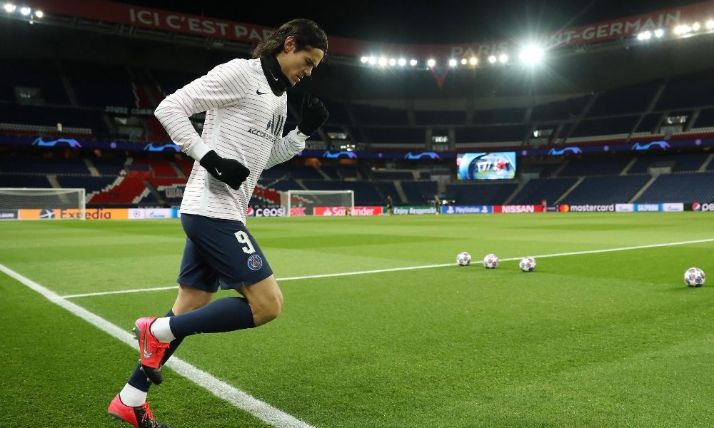 Manchester United: Cavani in quarantena, esordirà in Champions