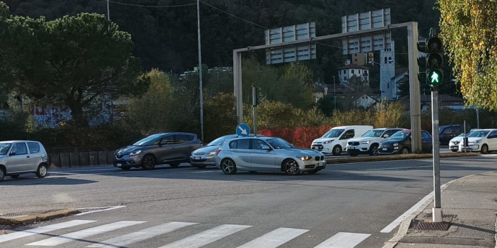 Manovre vietate e incroci a rischio sicurezza, numerose le criticità