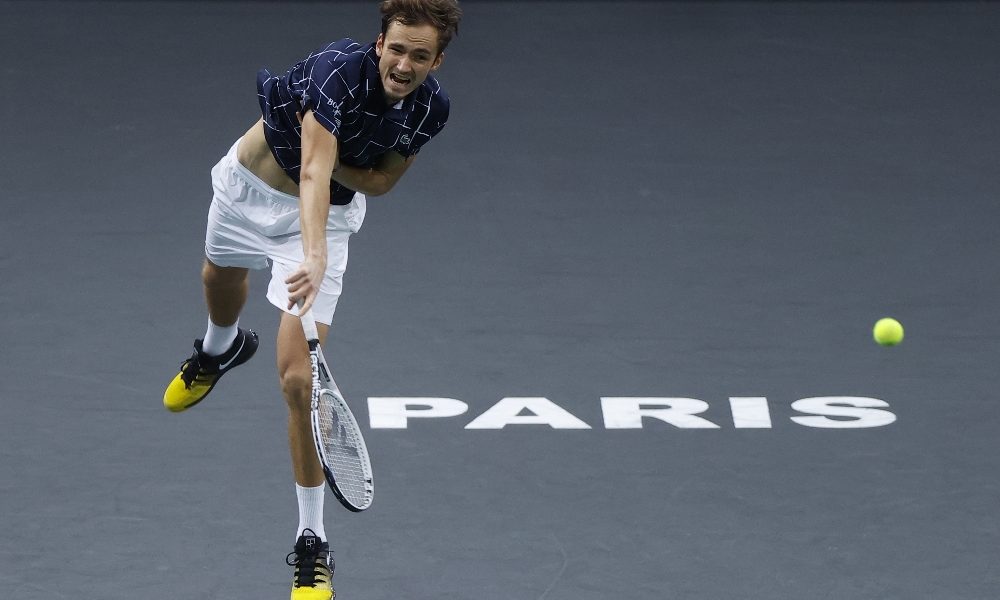 Masters Parigi: Medvedev primo finalista