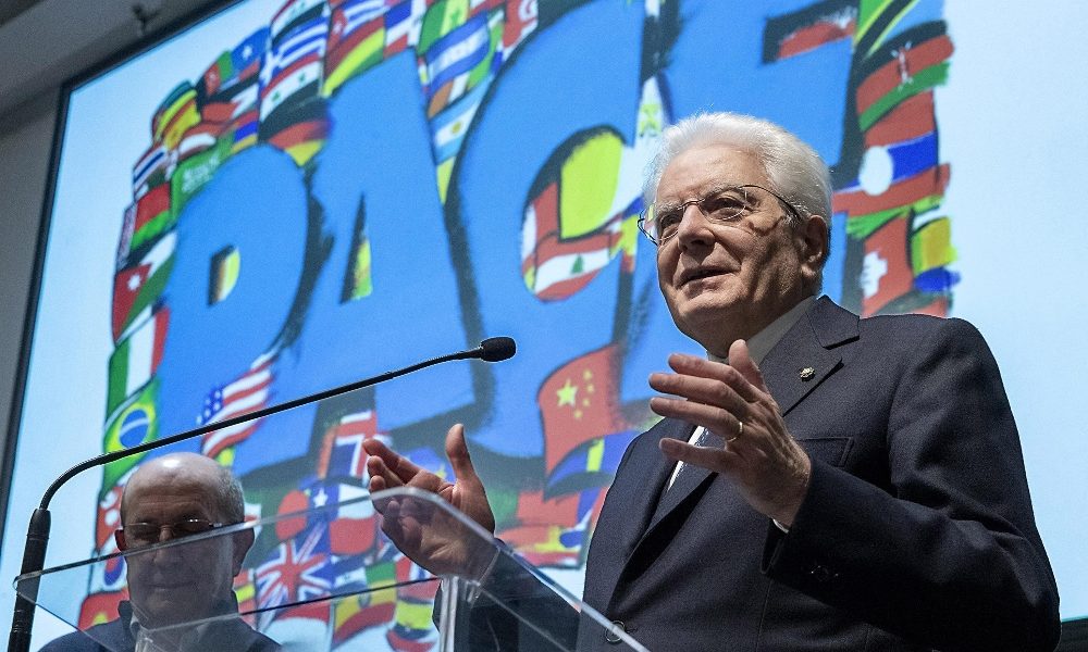 Mattarella, Lampada pace è per l’Italia