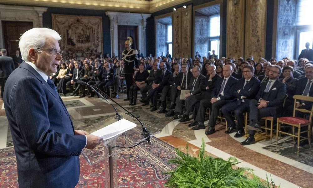 Mattarella, accendere fari su malattie