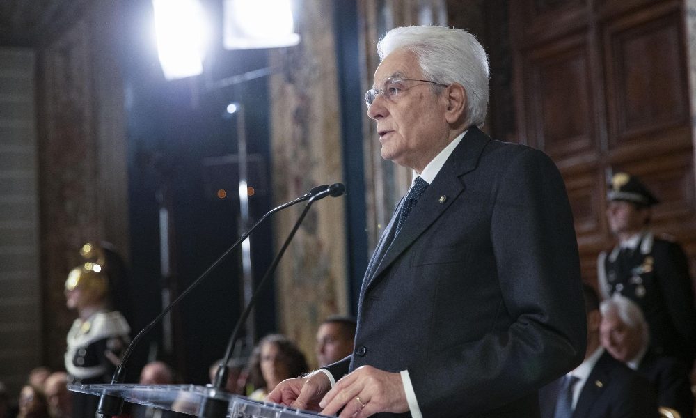 Mattarella, auguri a Papa Francesca