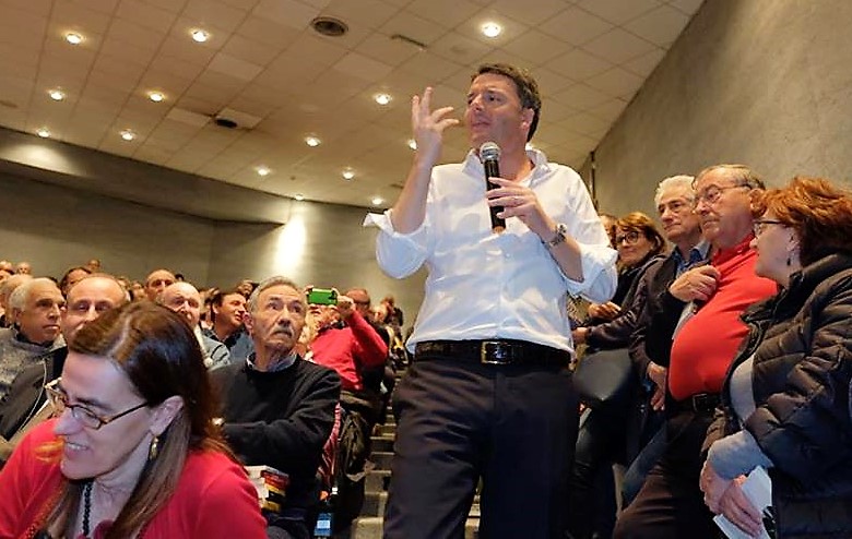 Le battute di Matteo Renzi a Tavernerio: nel mirino Salvini e Di Maio