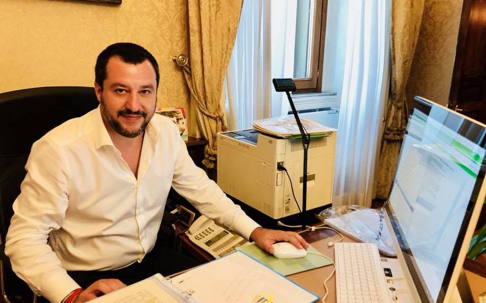 Decreto sicurezza, primo caso “comasco”