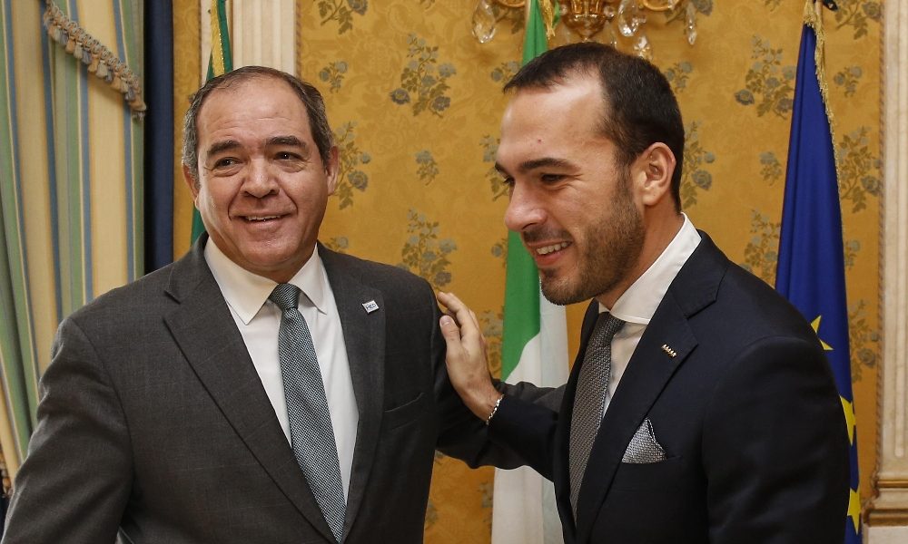 Med: Algeria,dialogo per soluzione crisi