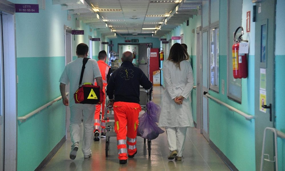 Medici in corsia fino a 70 anni