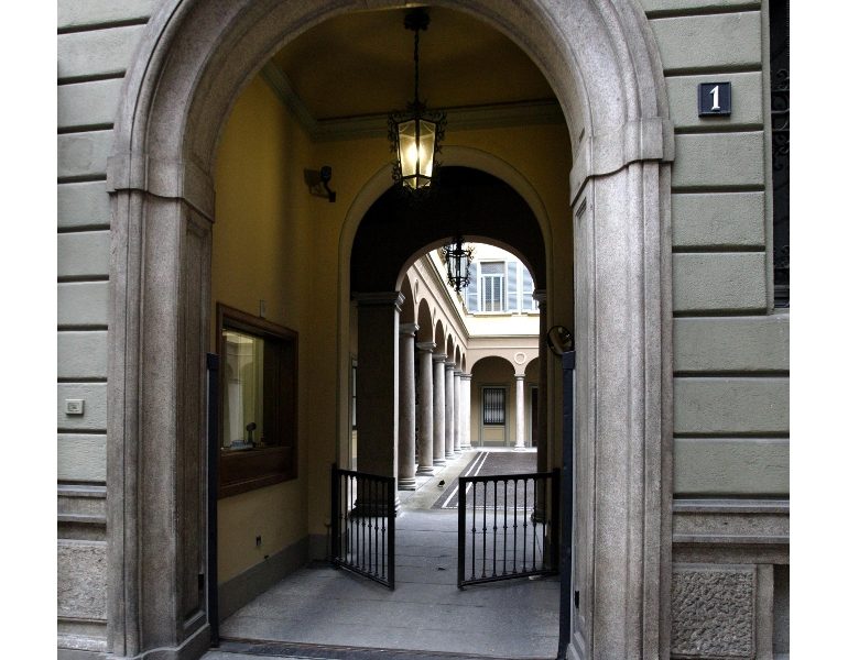 Mediobanca cambia statuto, utile 468 mln