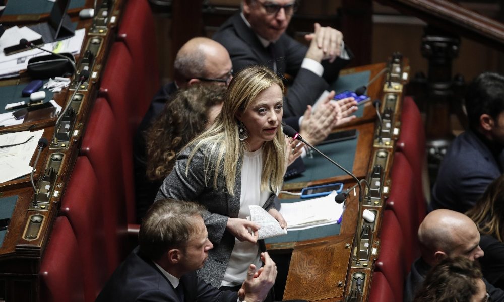 Meloni, difesa confini con tutti i mezzi