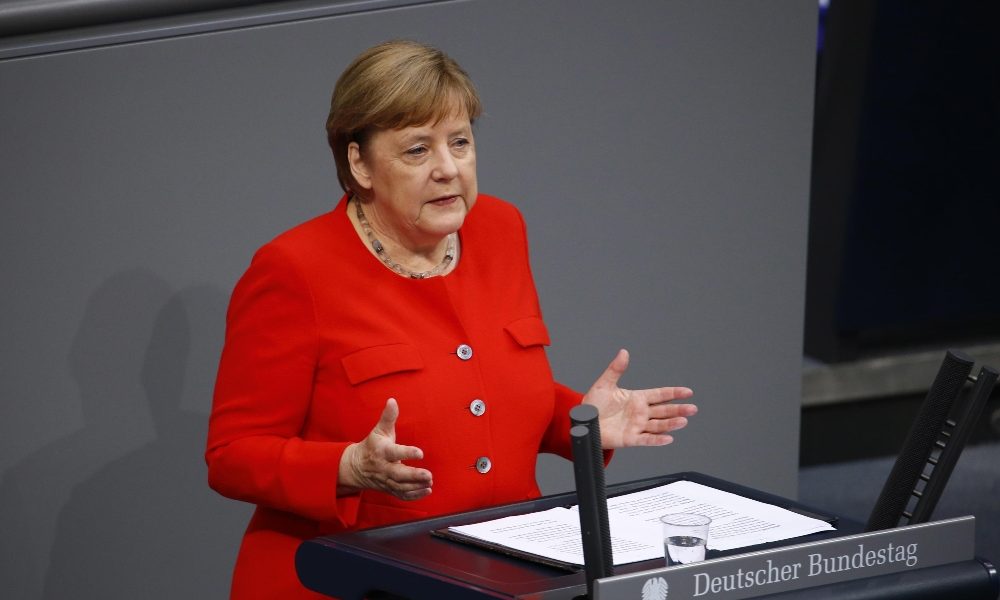 Merkel, Italia? I fondi Ue non prima del 2021