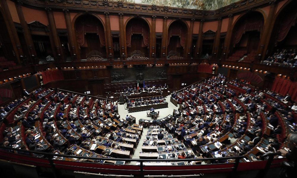 Mes: risoluzione M5s, cambi o votiamo no