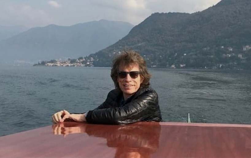 Il film di Mick Jagger al Liceo Volta. Le foto del leader dei Rolling Stones sul Lago di Como