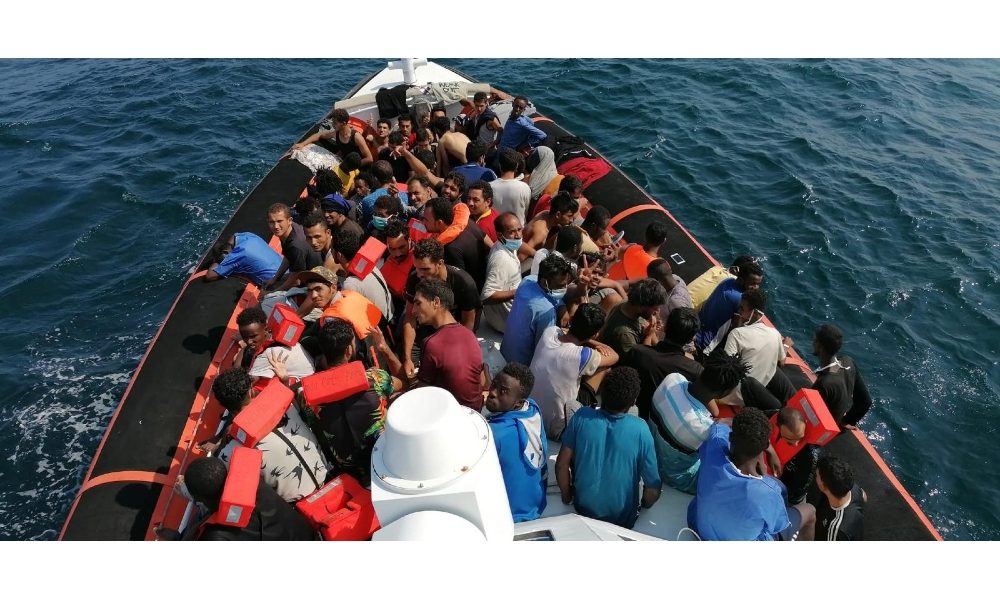 Migranti: Alarm Phone, barca con 100 persone in difficoltà