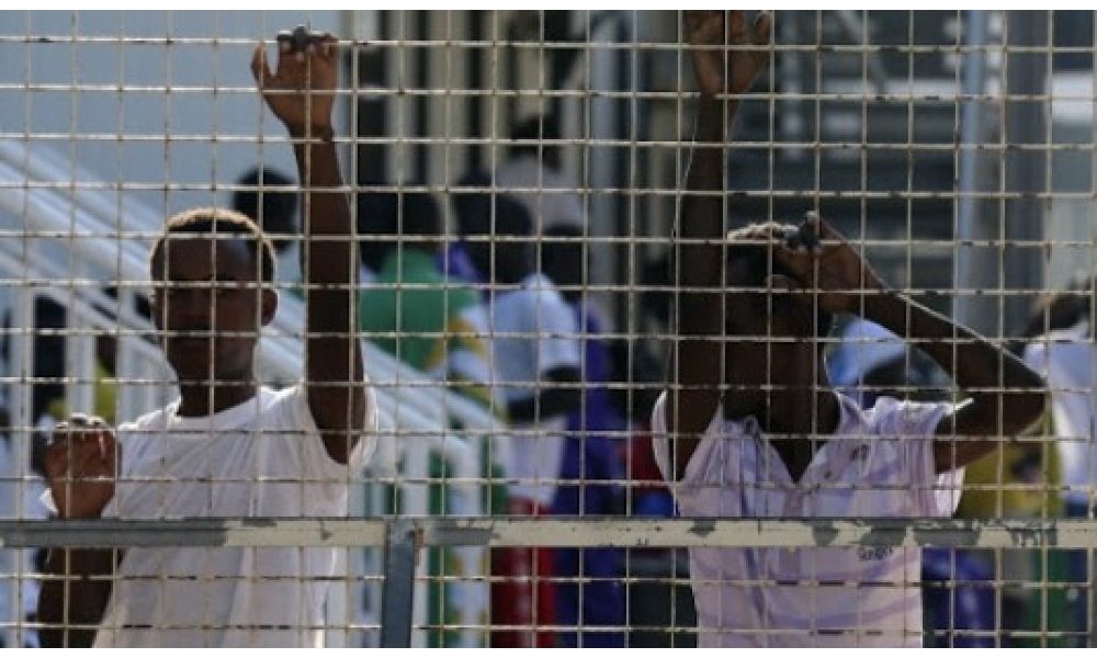 Migranti: Forum Lampedusa, condizioni inadeguate hotspot