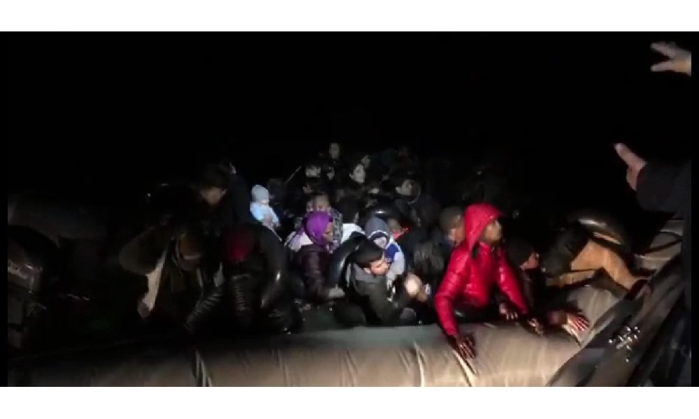 Migranti: Turchia, 50 soccorsi su gommoni nell’Egeo