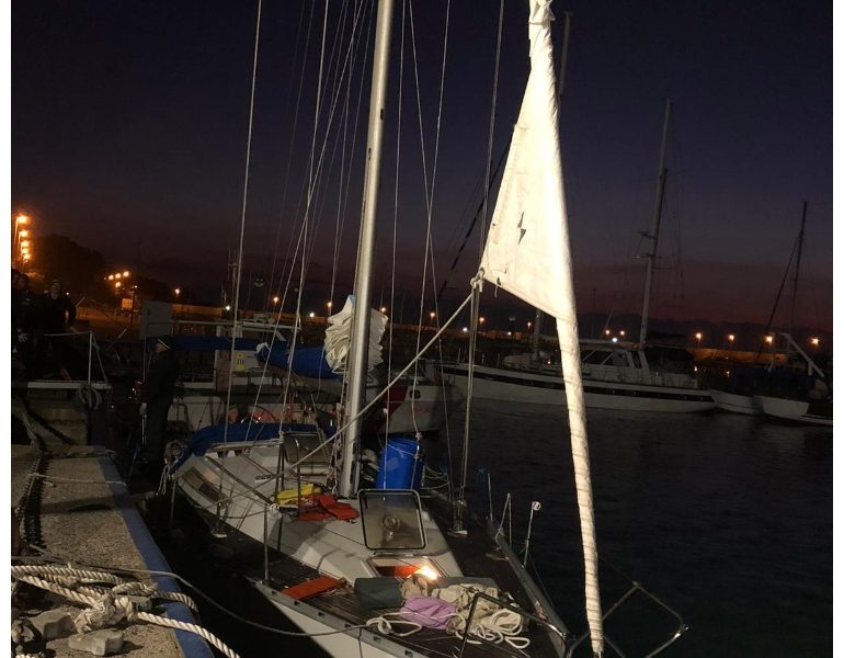 Migranti: in 60 soccorsi al largo Puglia
