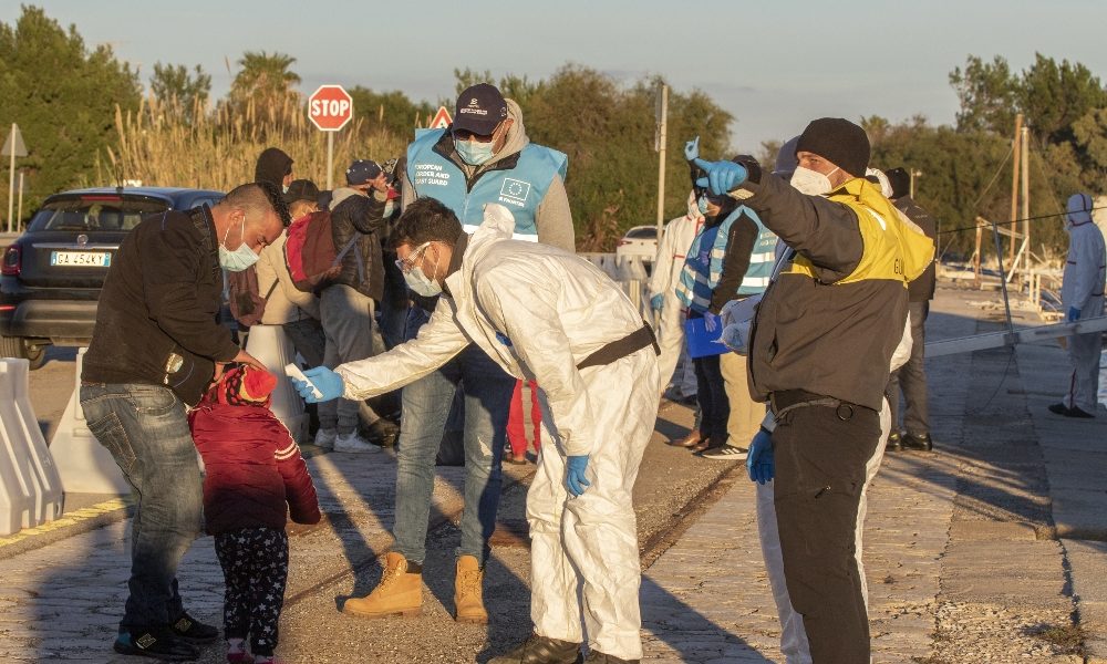 Migranti:nel 2020 34mila arrivi in Italia,il triplo del 2019