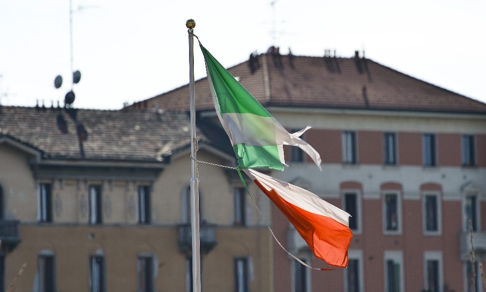 Milano ricorda vittime, grazie ai medici