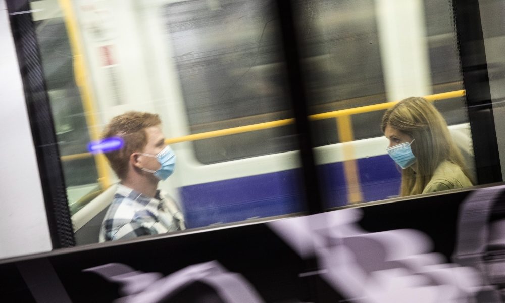 Mit, per i trasporti locali capienza non oltre l’80%