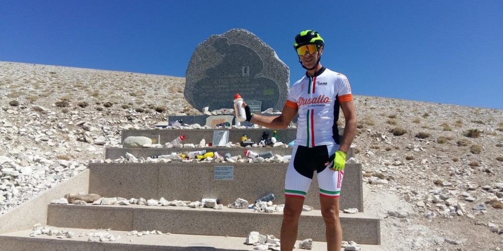 Antonio Cortese in Francia sulle leggendarie cime di Marco Pantani