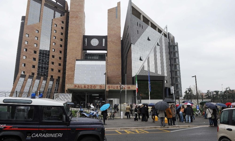 Morì fuggendo a stupro: pg, condannateli