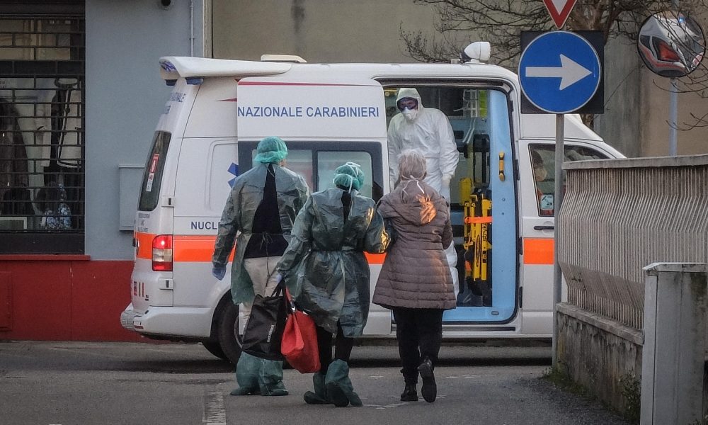 Morte anziani, mancano soldi in famiglie