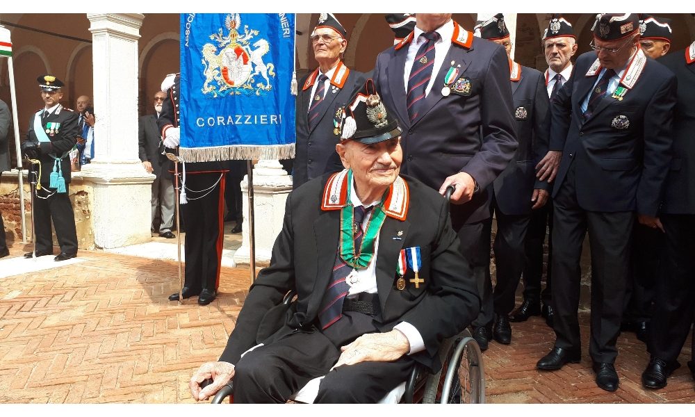 Morto il più anziano corazziere d’Italia, aveva 101 anni