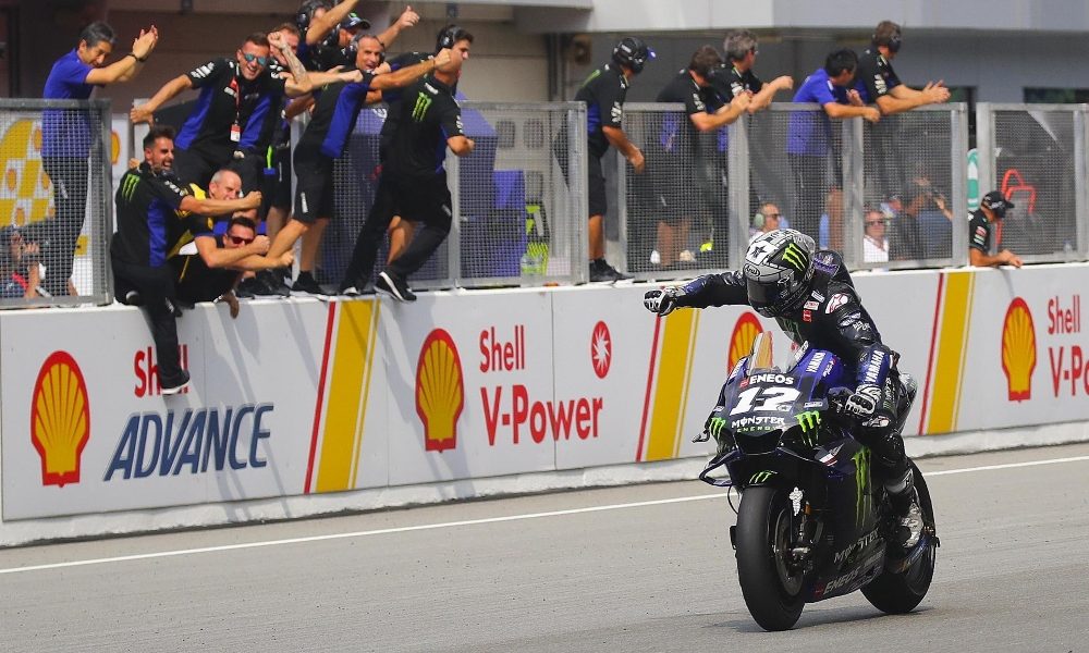Moto: Vinales rinnova con la Yamaha fino al 2022